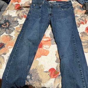 Levi jeans